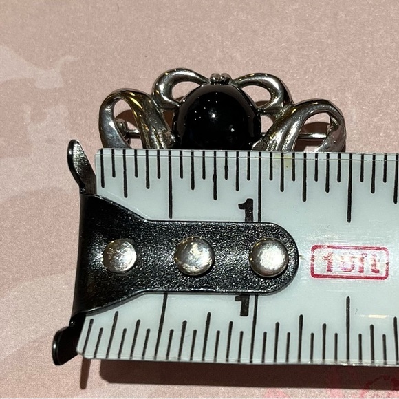 Vintage Brooch/Pin Sterling Victorian Goth Black Onyx Floral Art Deco Design - Picture 9 of 9